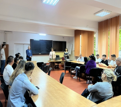 Ucenic Electrician: peste 300 de elevi se pregătesc de o carieră în domeniul energiei, în anul școlar 2025-2026