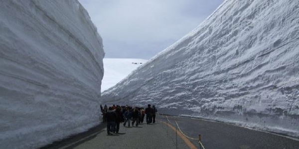 Zăpadă de 4 metri pe Transalpina