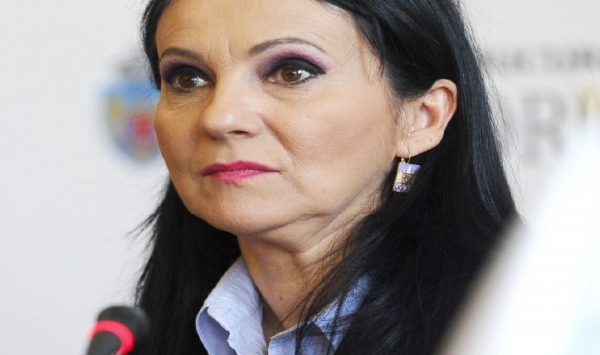 Demisia ministrului Pintea, cerută în scandalul italianului cu parafă de medic